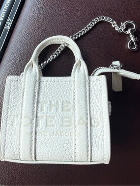 Marc Jacobs White 'The Tote Bag' Mini Leather Keychain